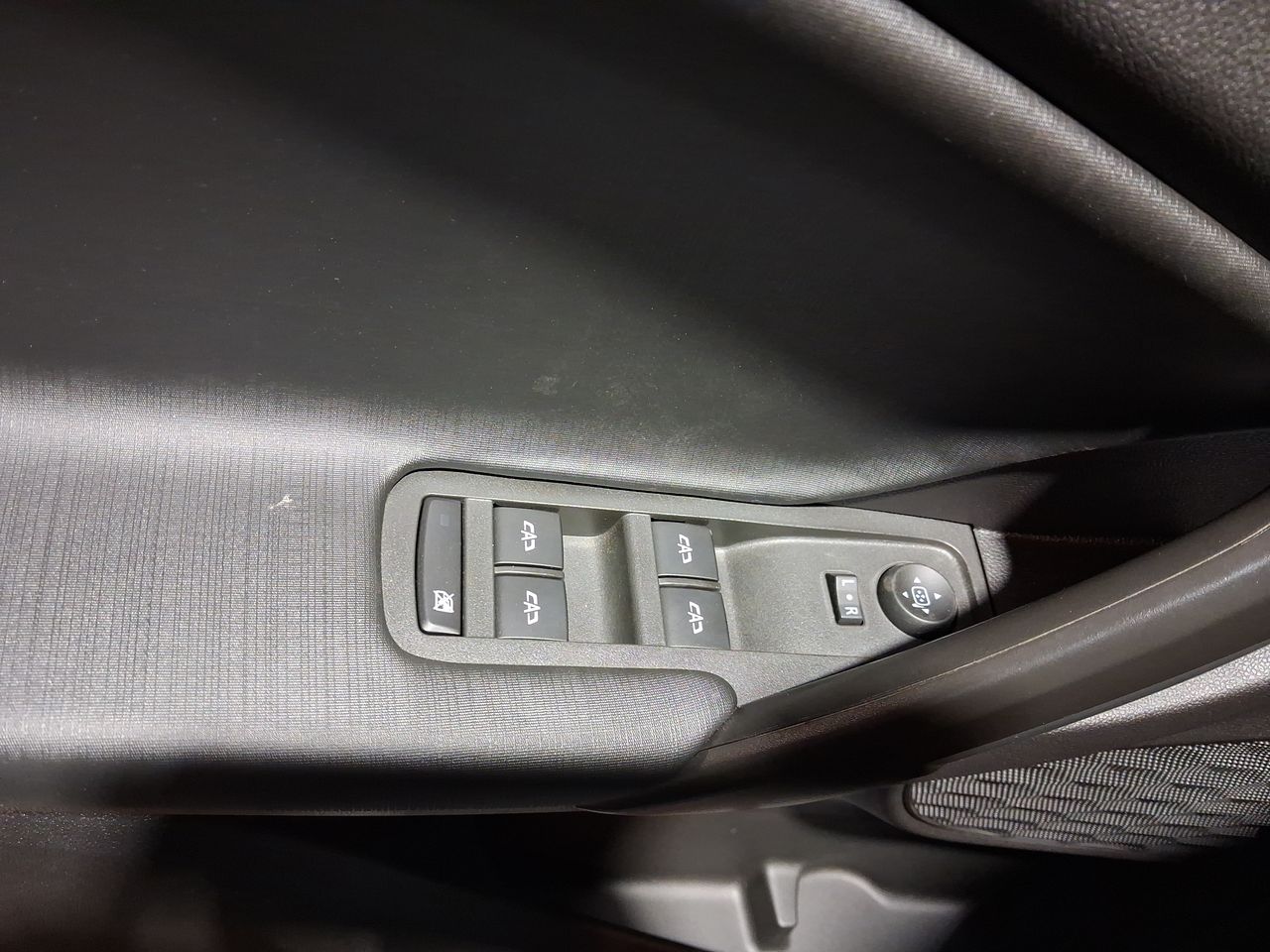 CHEVROLET - 23