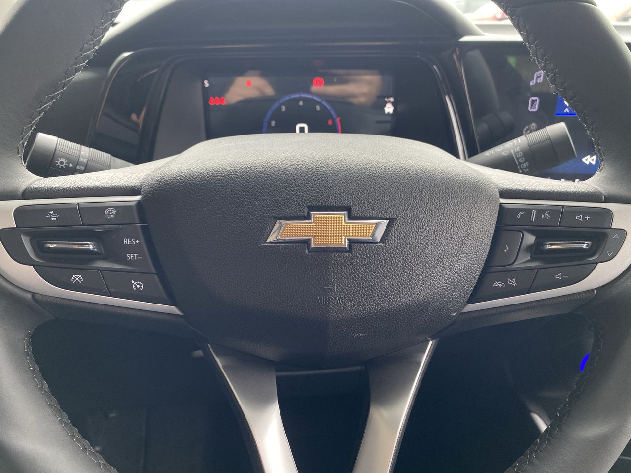 CHEVROLET - 26