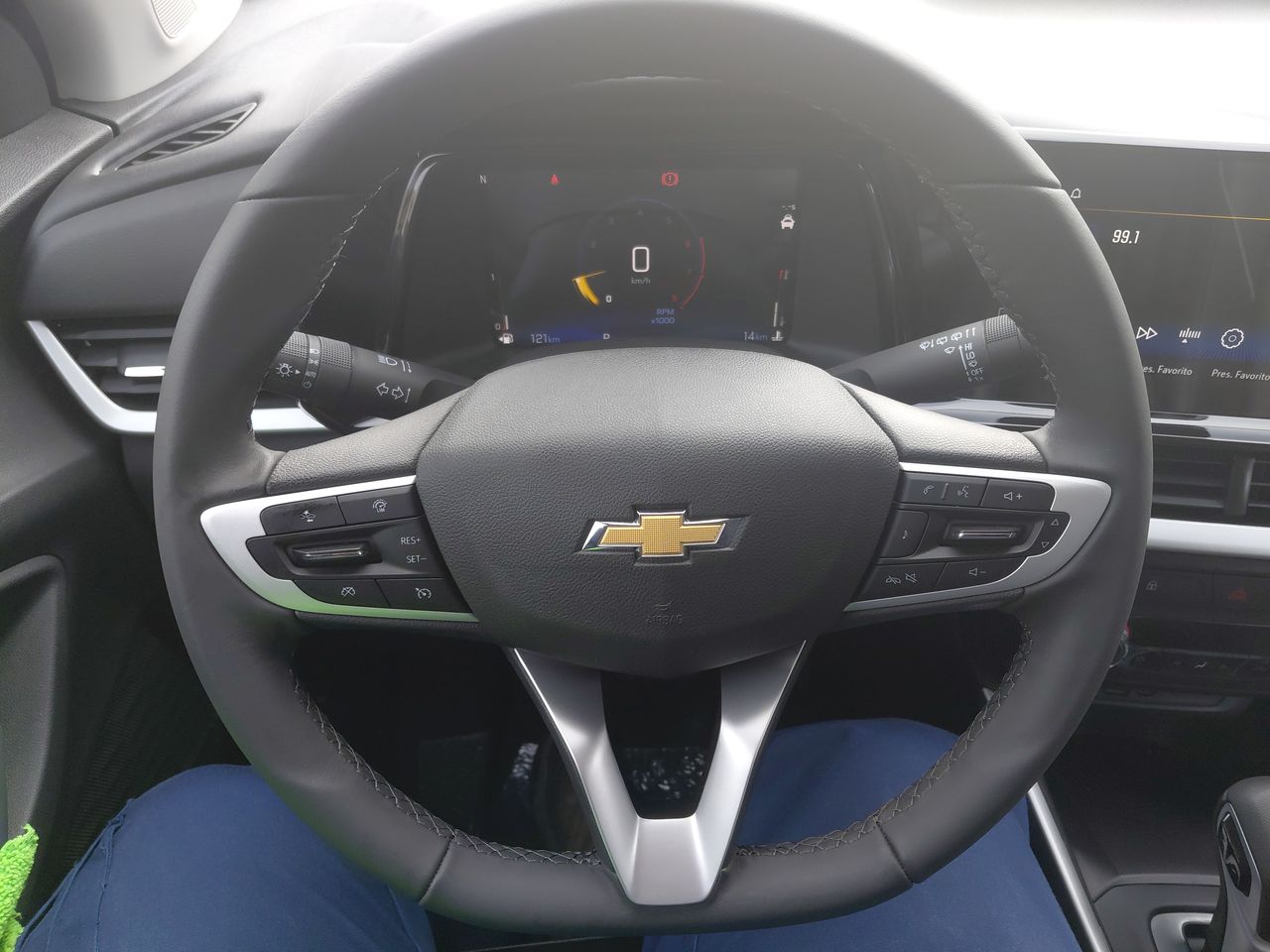 CHEVROLET - 26