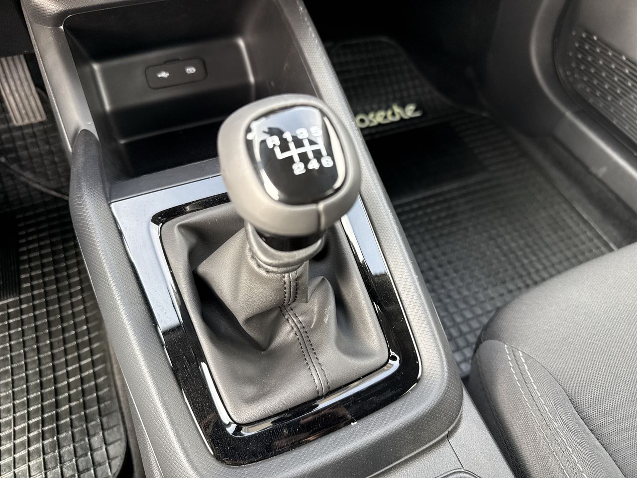 CHEVROLET - 23