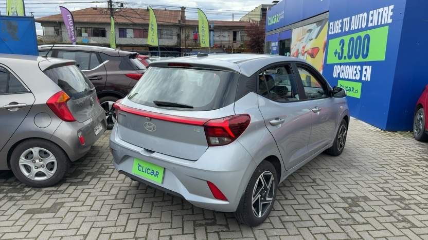 HYUNDAI - 4