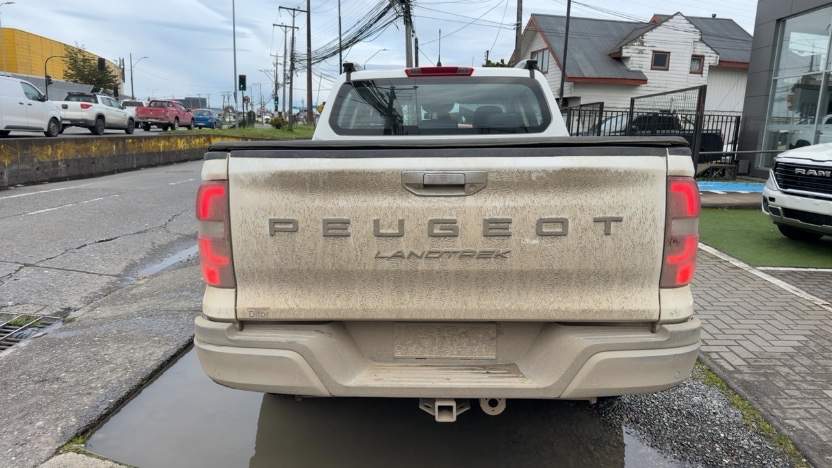 PEUGEOT - 5