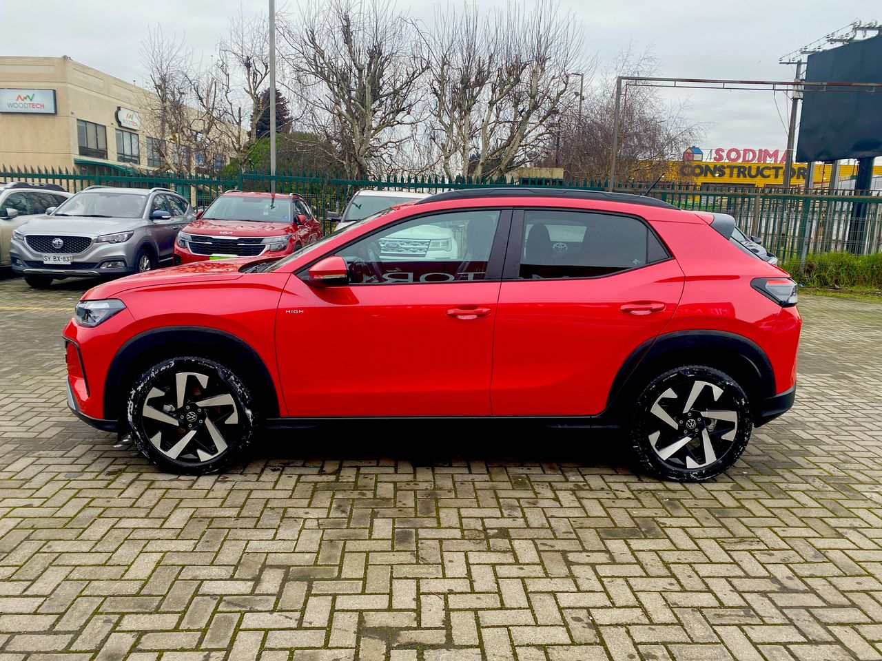 VOLKSWAGEN - 4