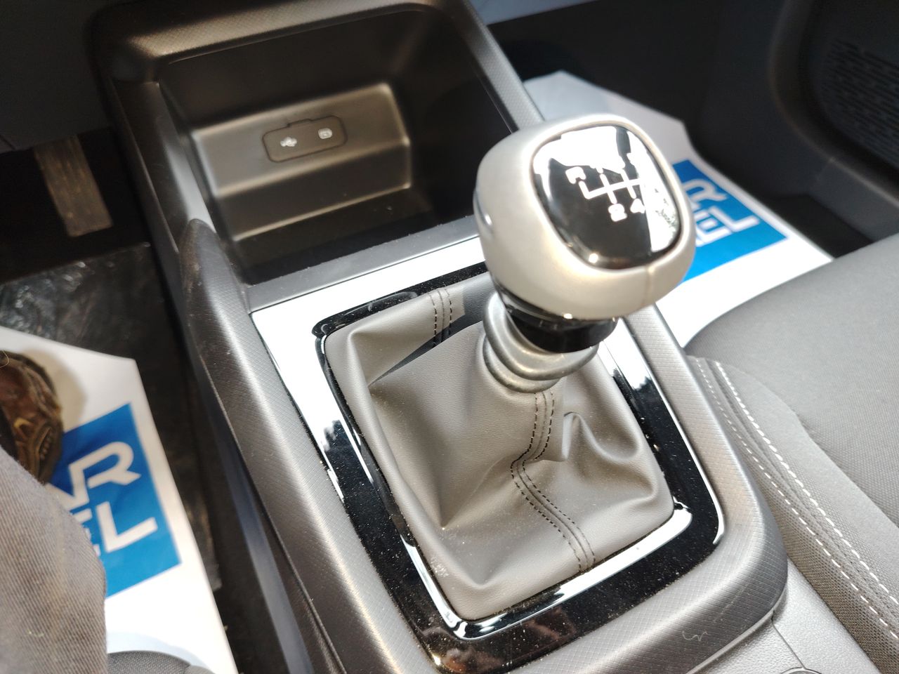 CHEVROLET - 21