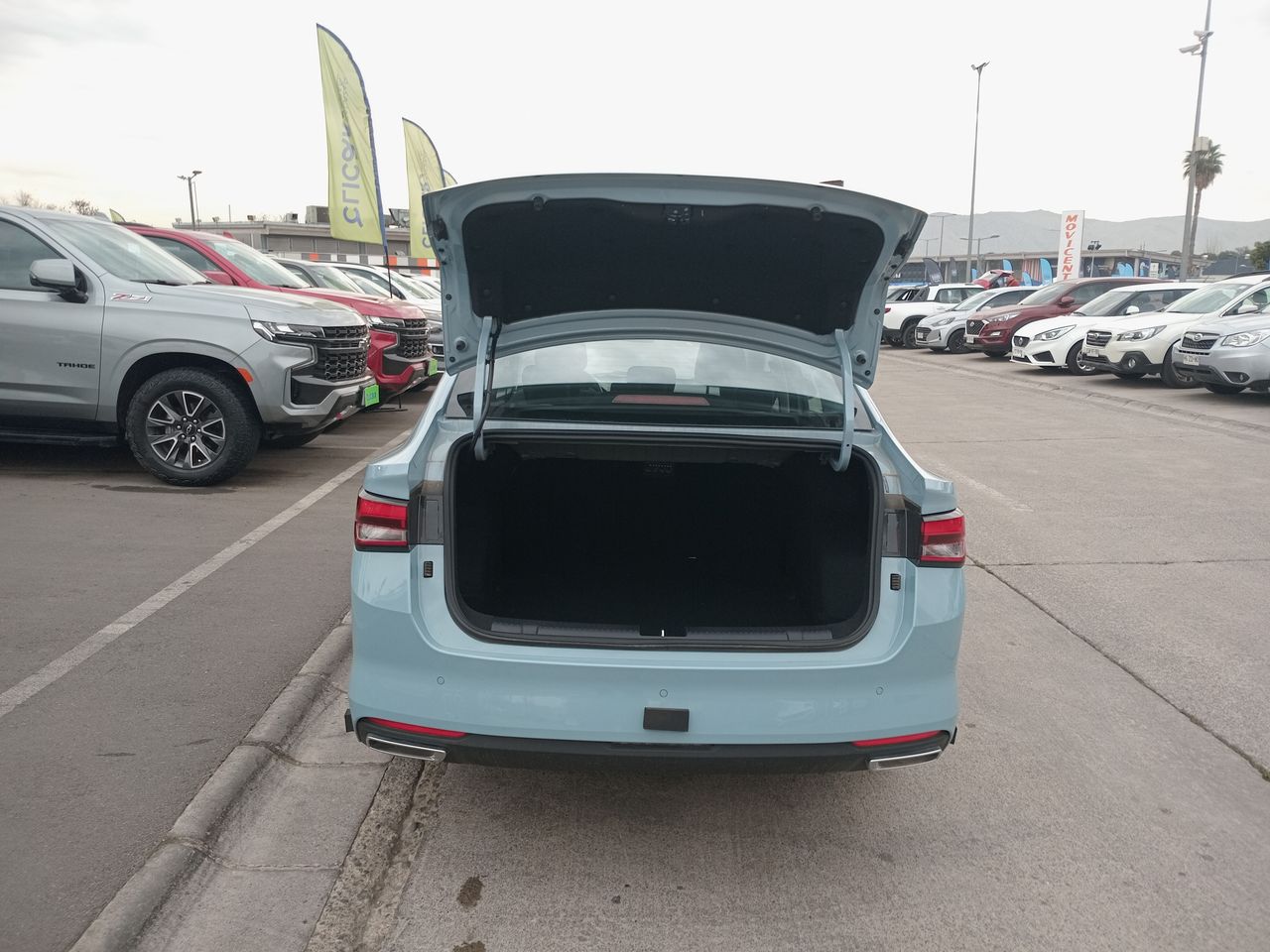 CHEVROLET - 12
