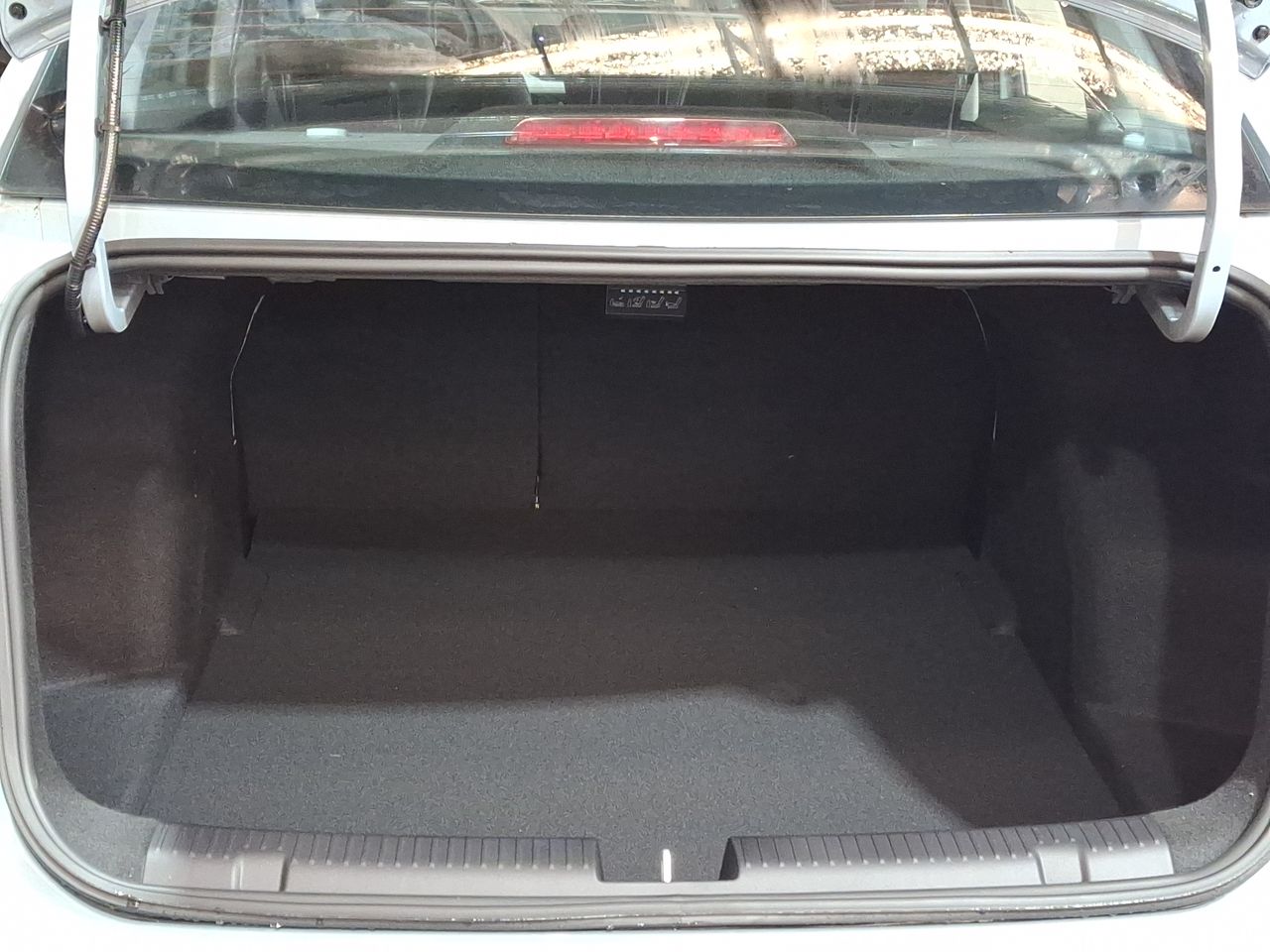 Chevrolet Sail — foto 14 de 26