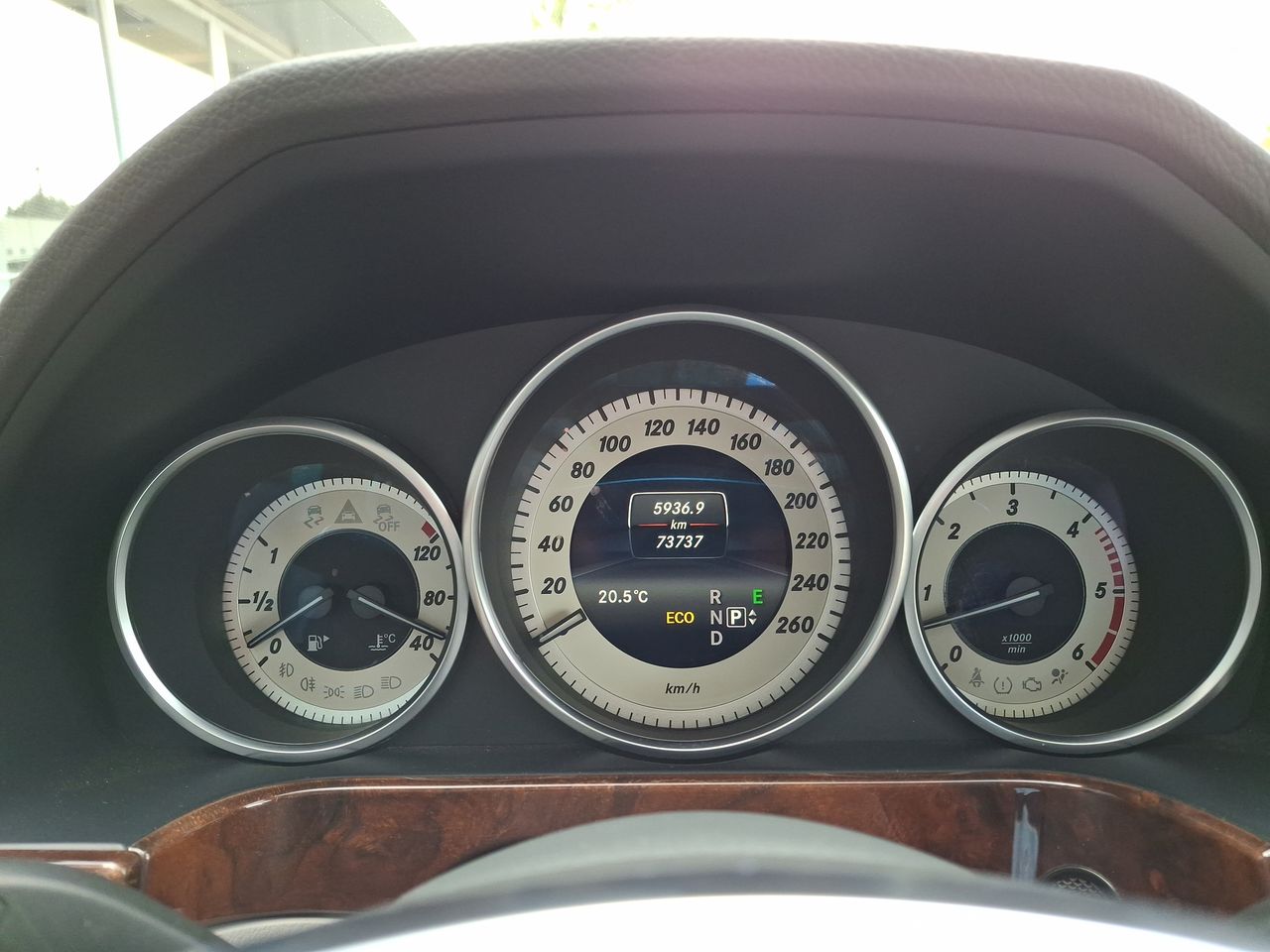 MERCEDES BENZ - 19