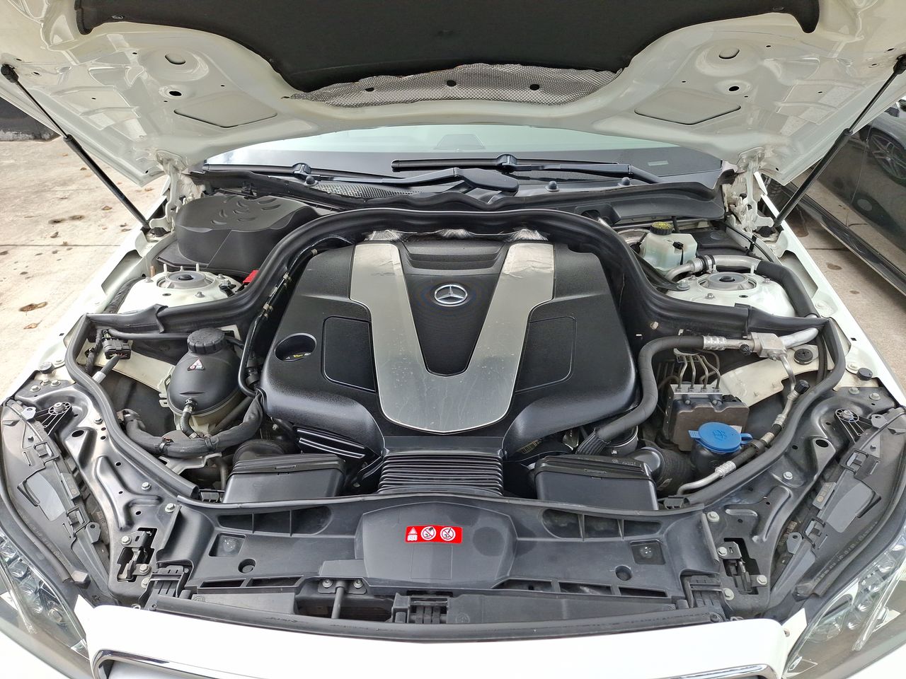MERCEDES BENZ - 10