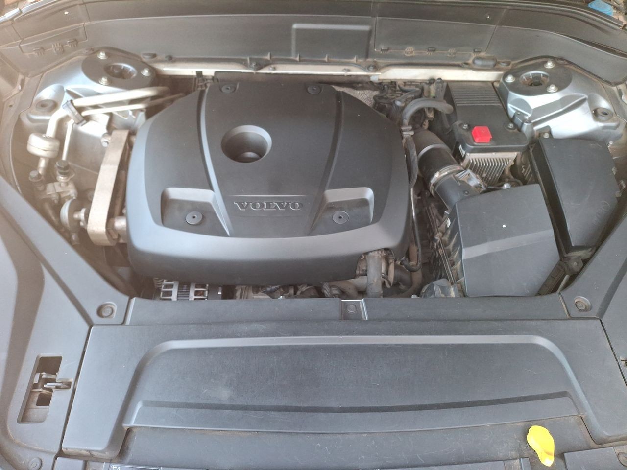 VOLVO - 10
