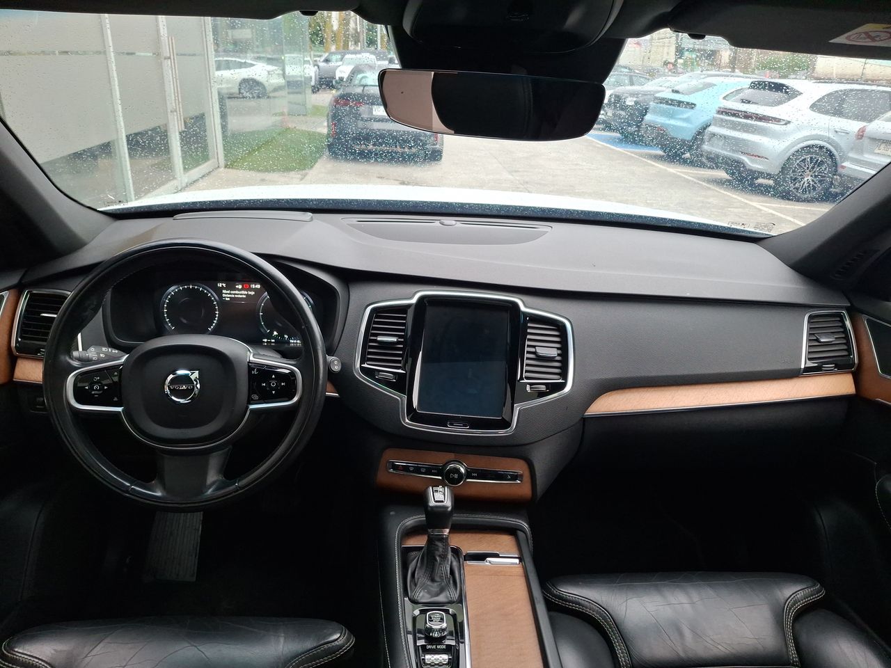 VOLVO - 1