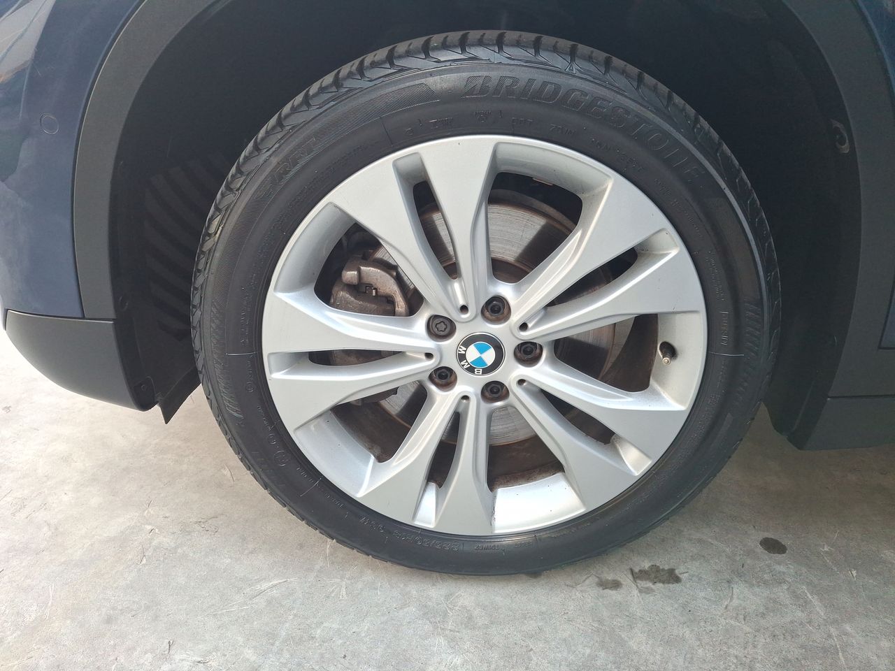 BMW - 7