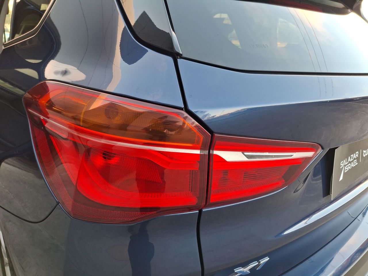 BMW - 11