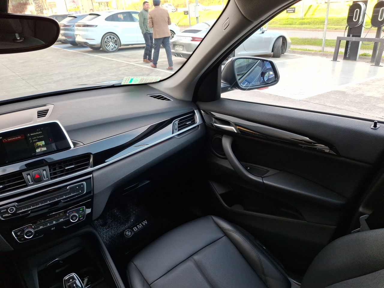 BMW - 2