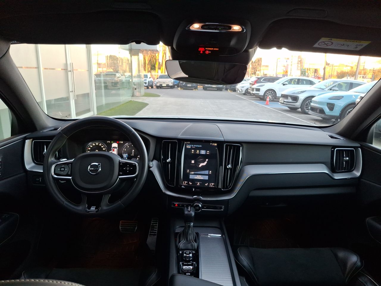 VOLVO - 1