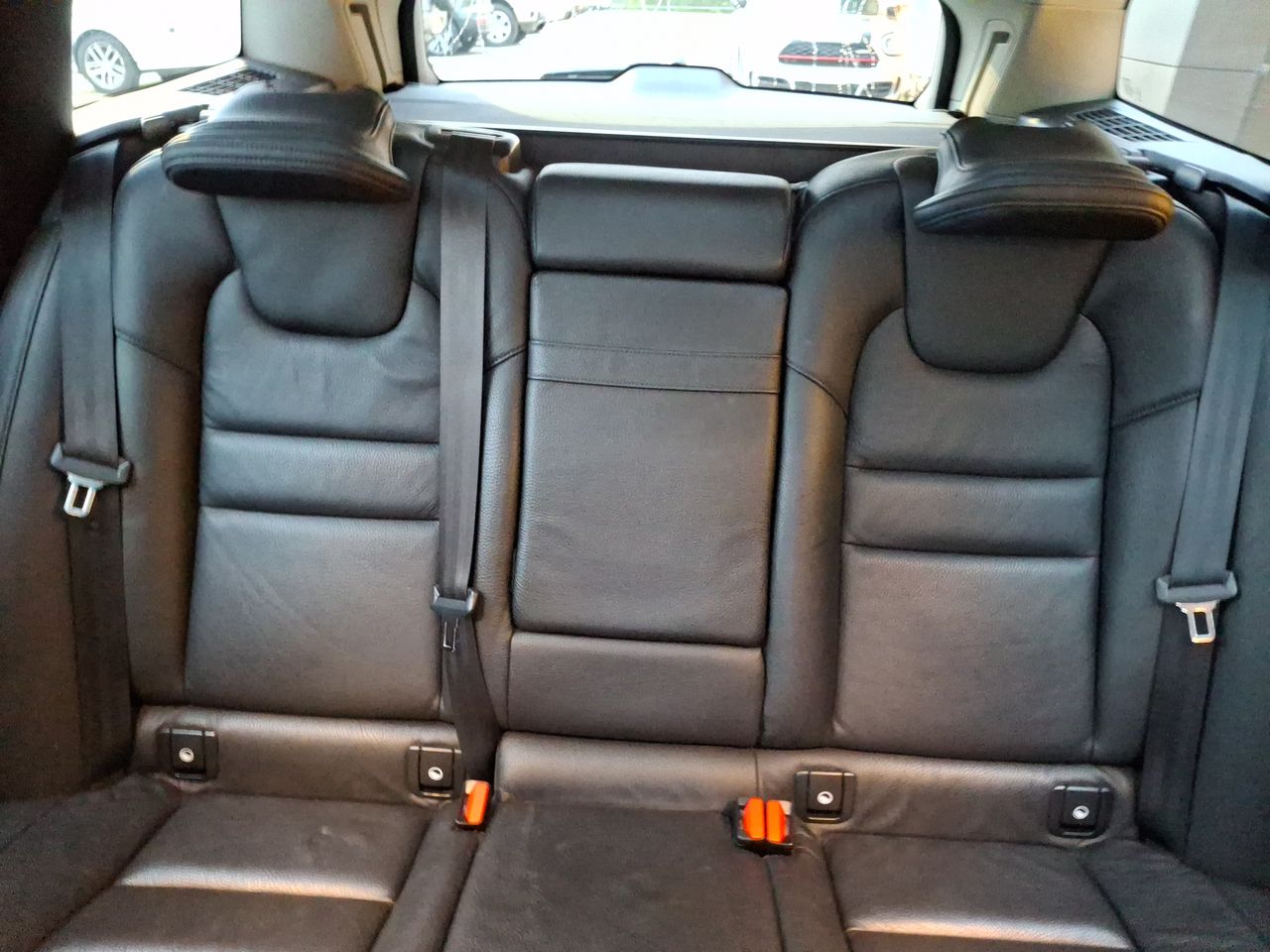 VOLVO - 4