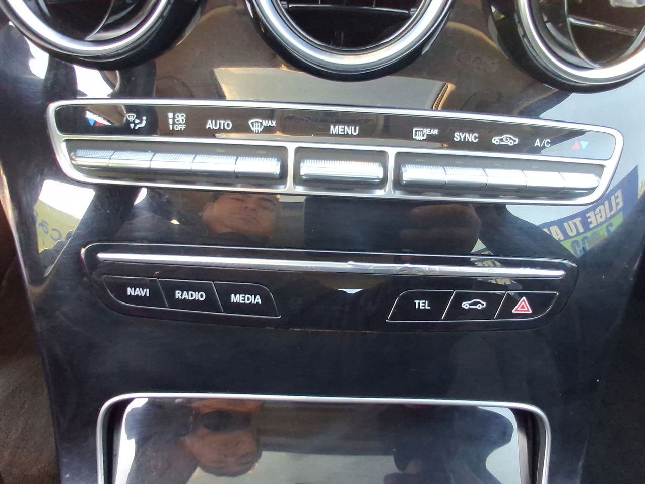 MERCEDES BENZ - 21