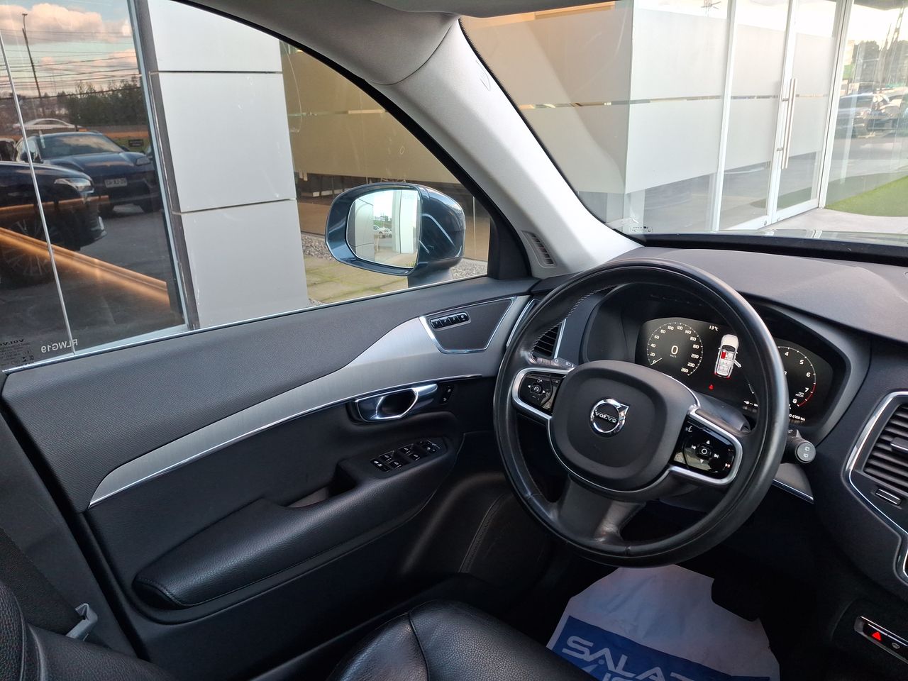 VOLVO - 6