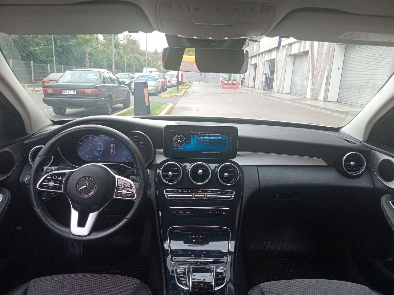 MERCEDES BENZ - 15