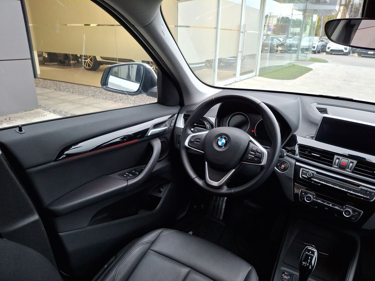BMW - 6