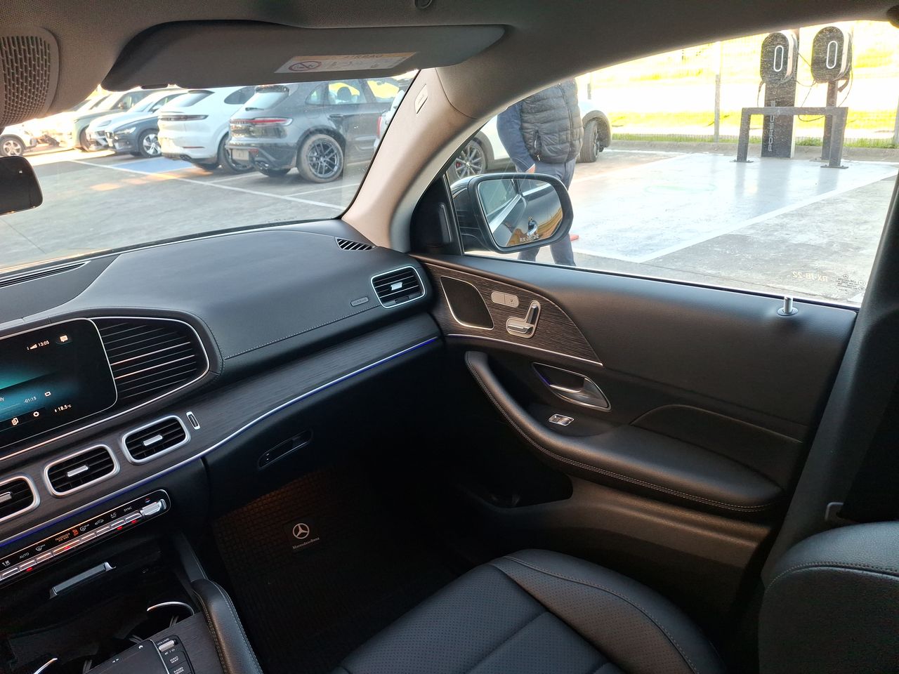 MERCEDES BENZ - 2