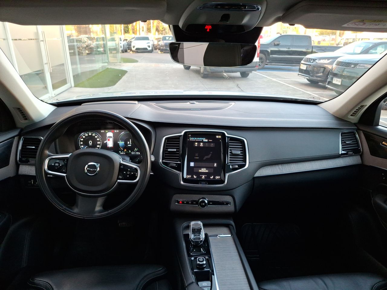VOLVO - 1
