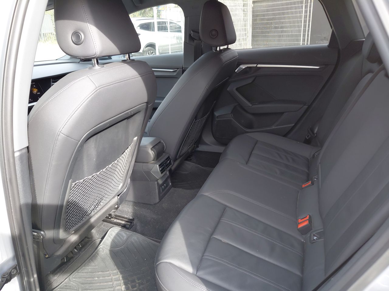 AUDI - 4