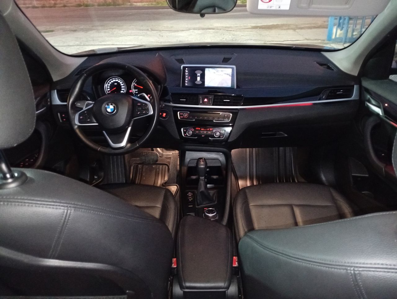 BMW - 1