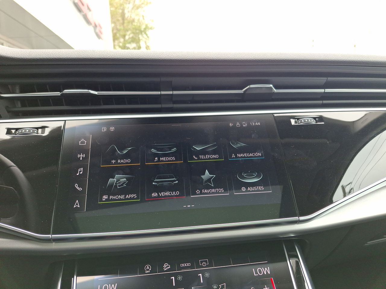 AUDI - 20