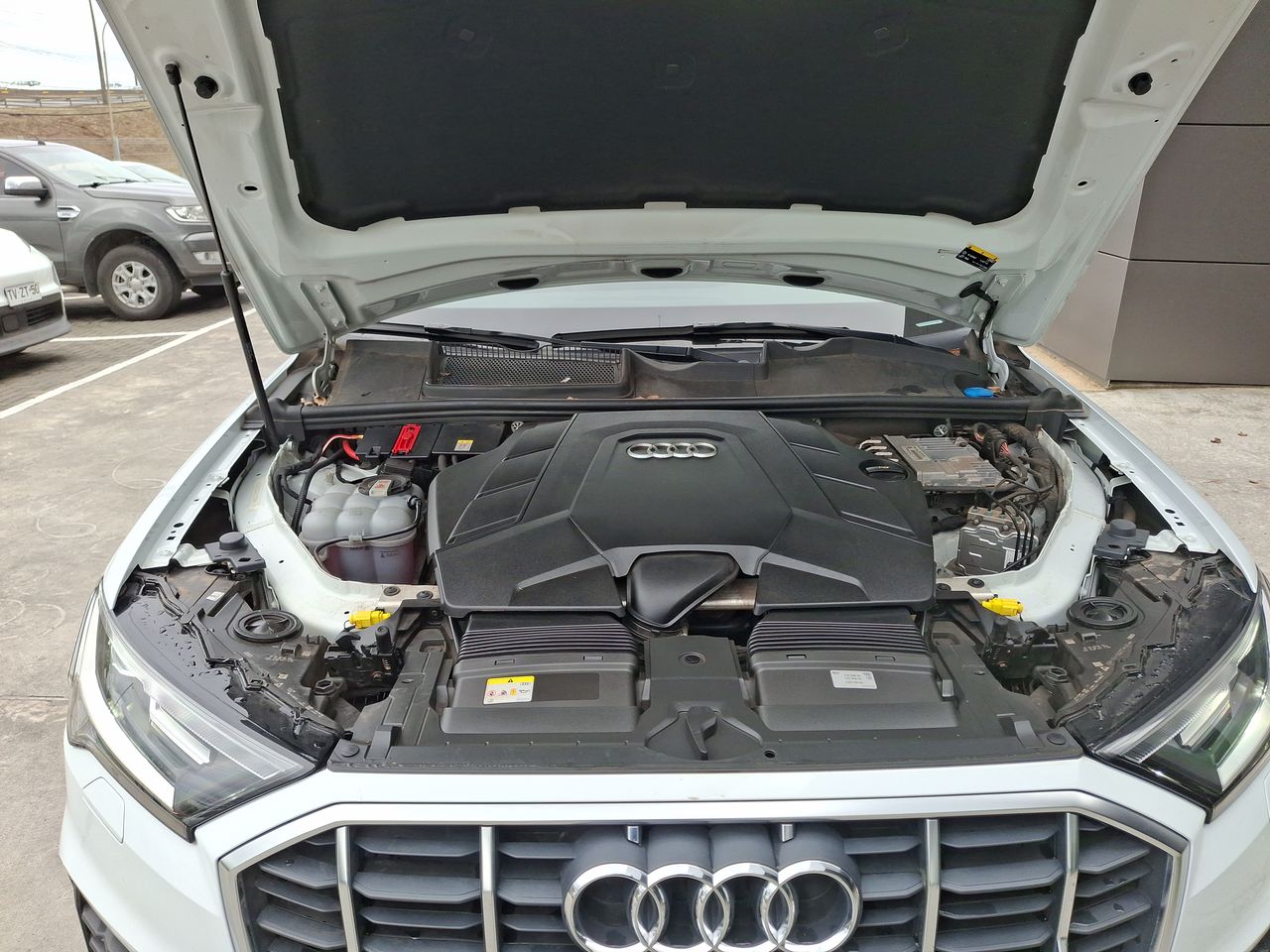 AUDI - 10