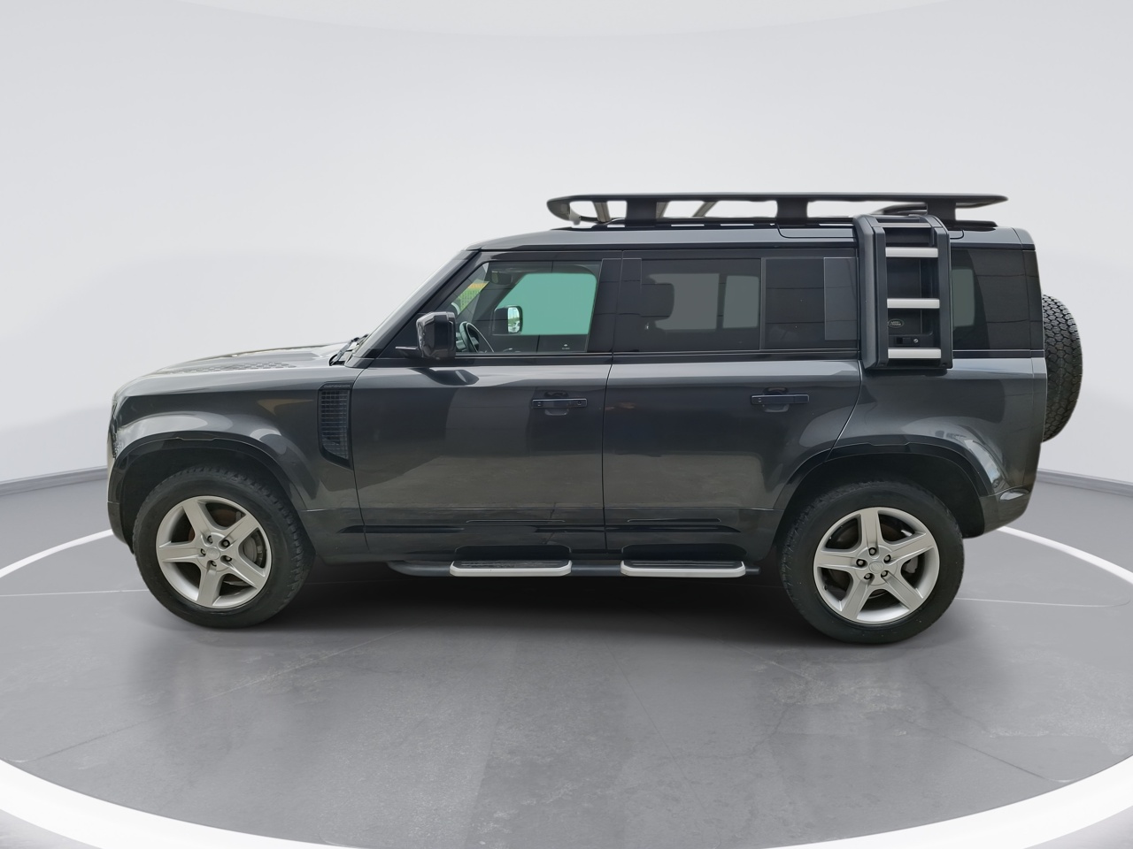 LAND ROVER - 4