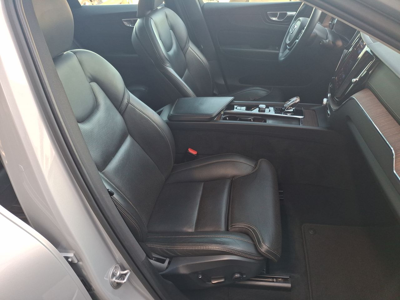 VOLVO - 25