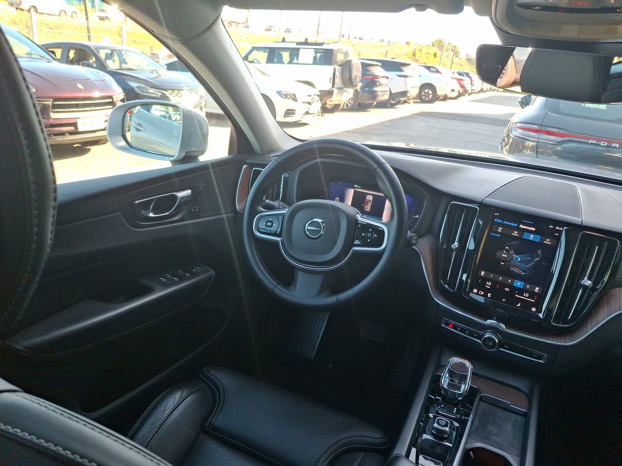 VOLVO - 8