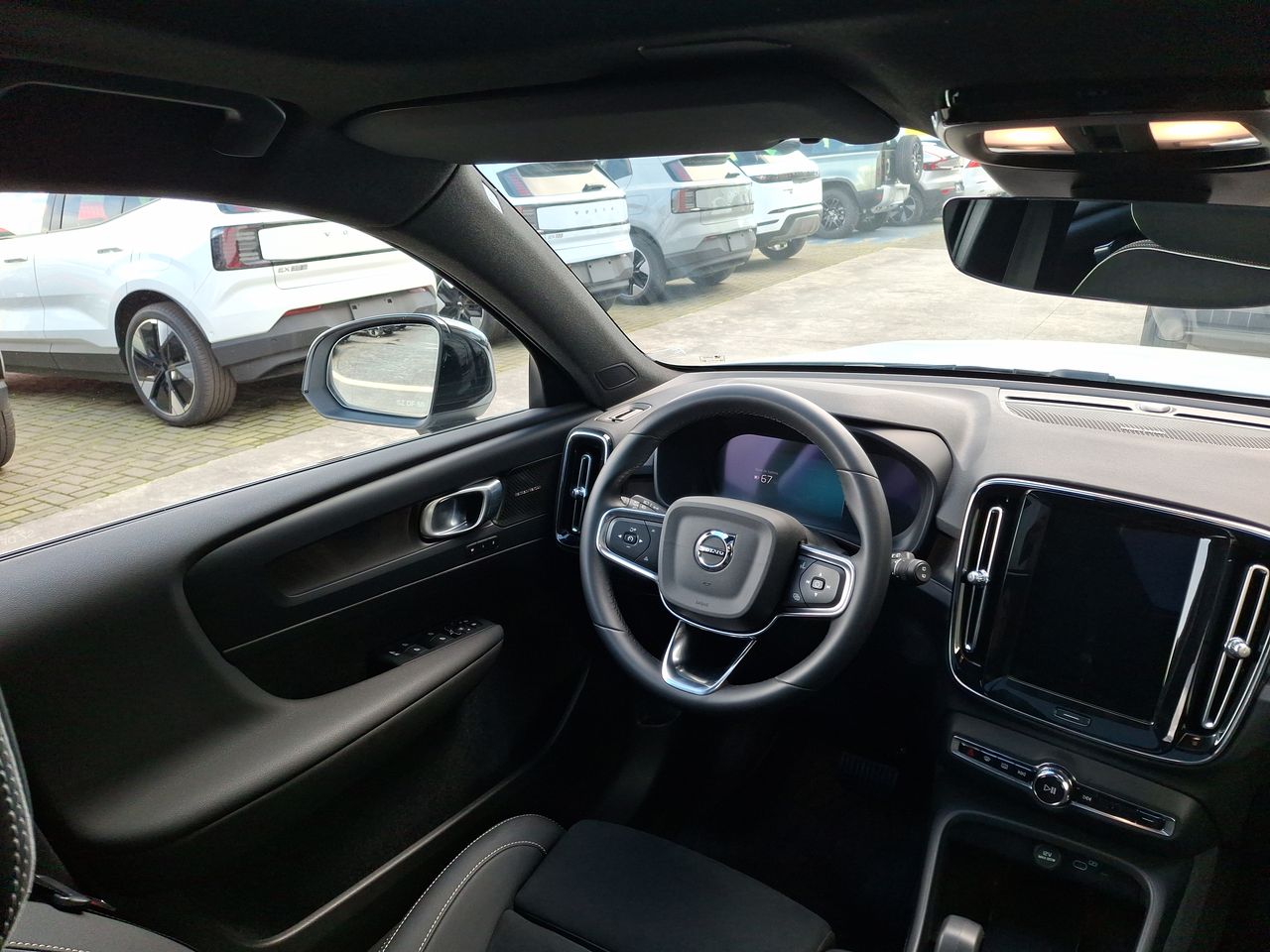 VOLVO - 8