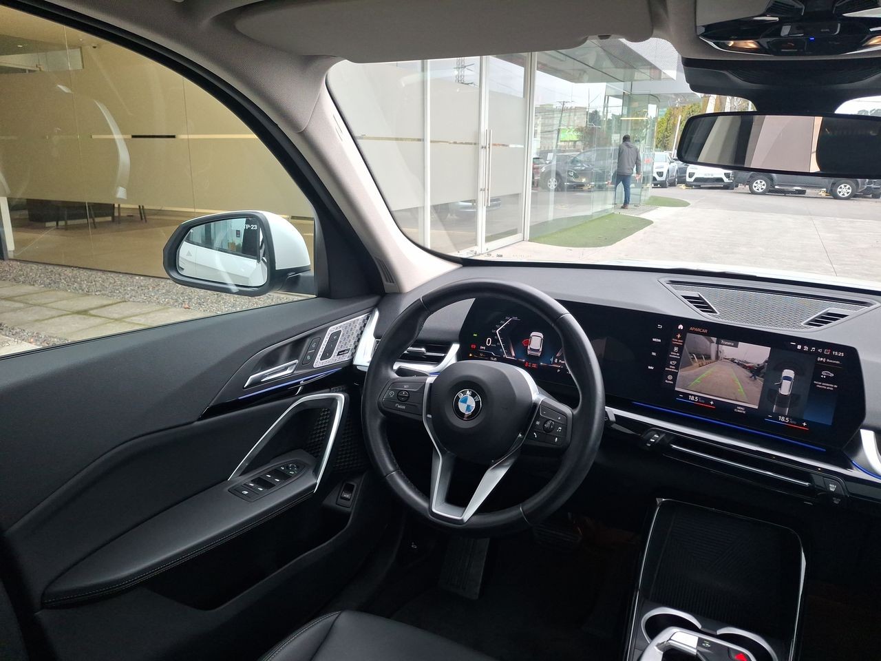 BMW - 6