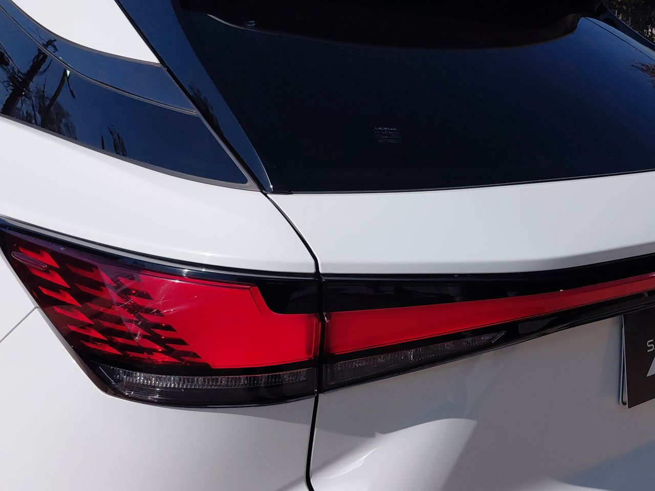 LEXUS - 11