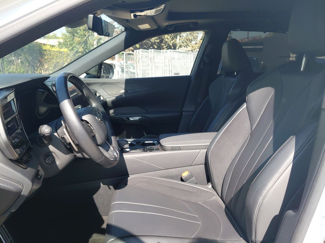 LEXUS - 15