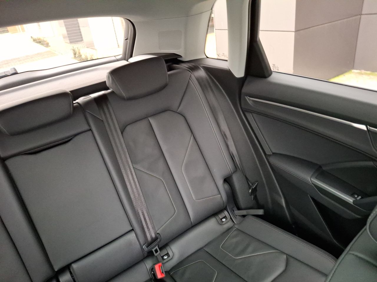 AUDI - 5