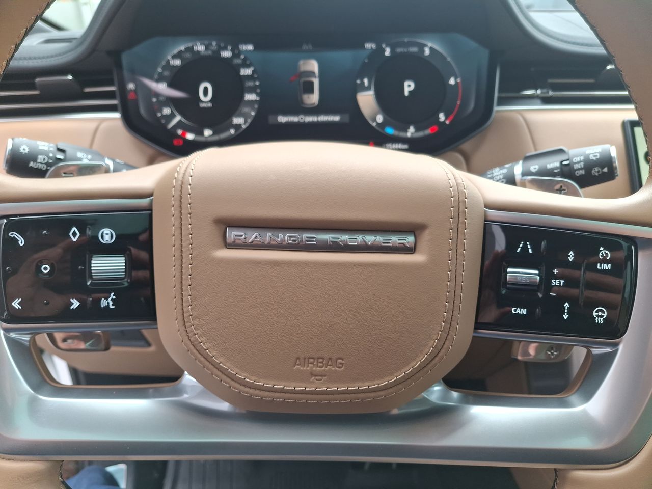 LAND ROVER - 16