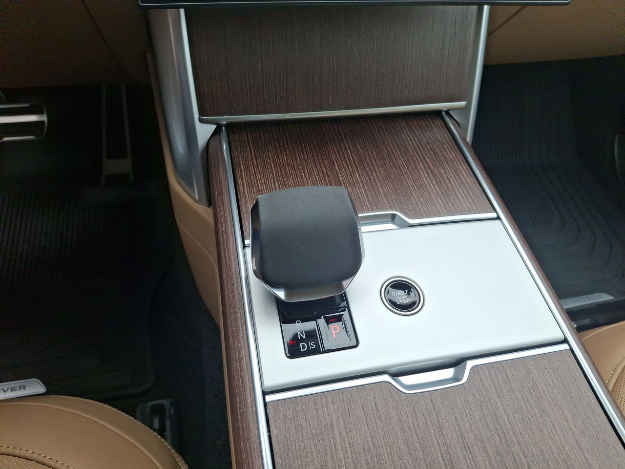 LAND ROVER - 21