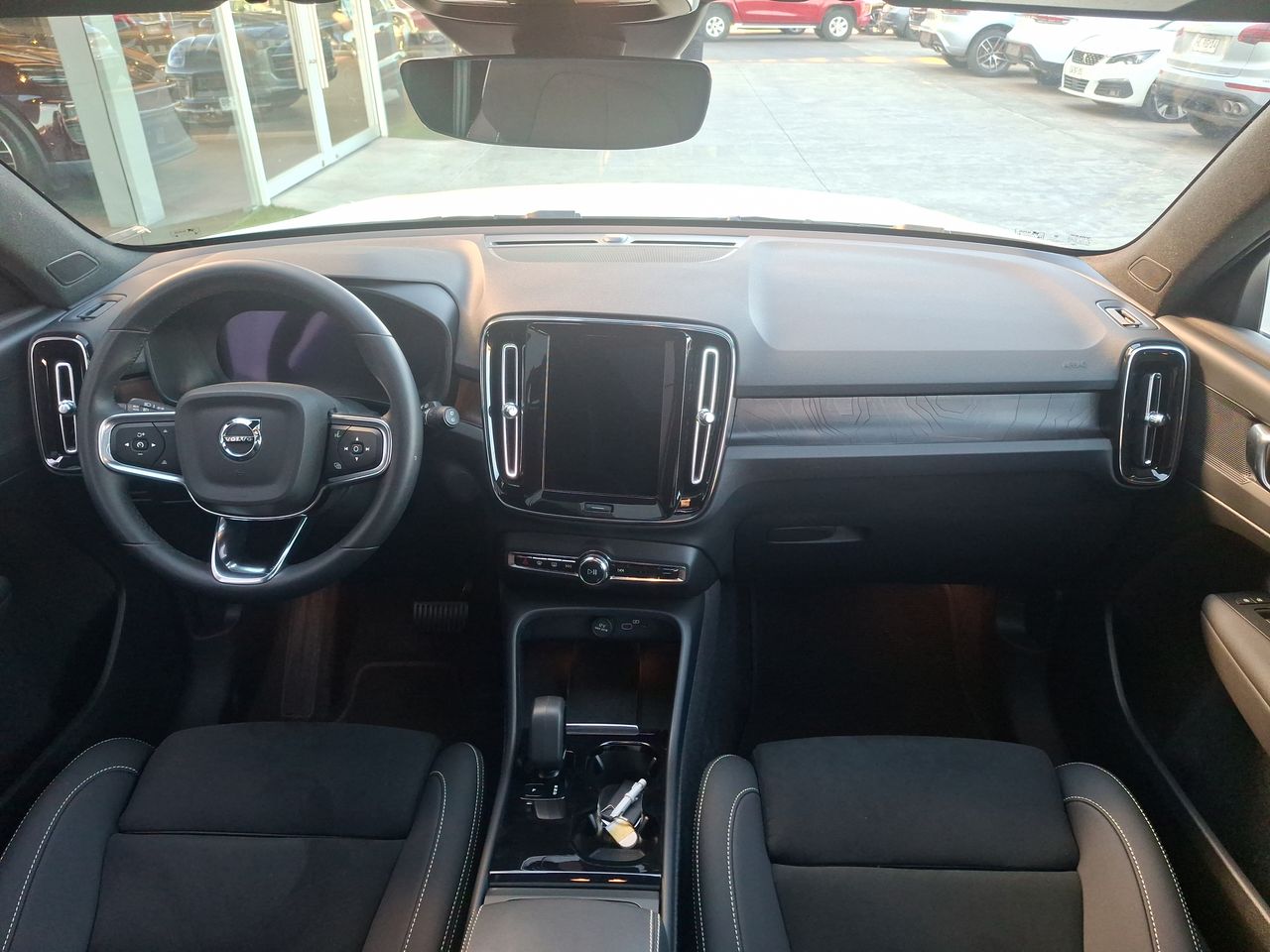 VOLVO - 1