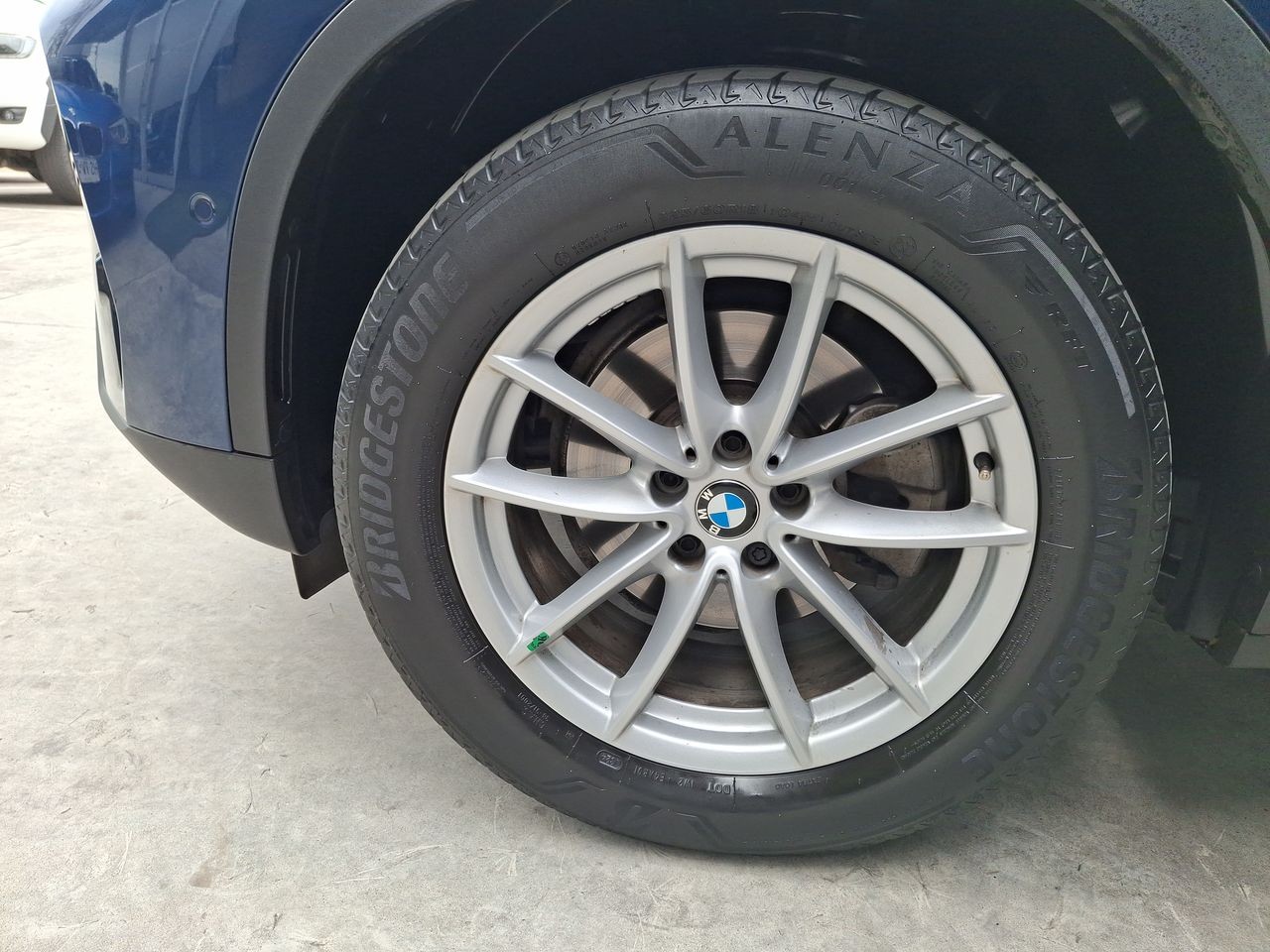 BMW - 7