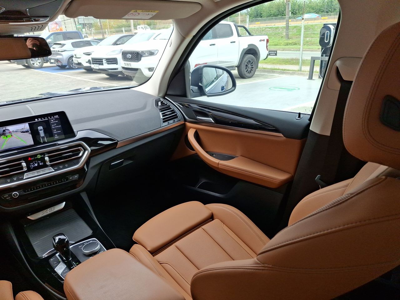 BMW - 2