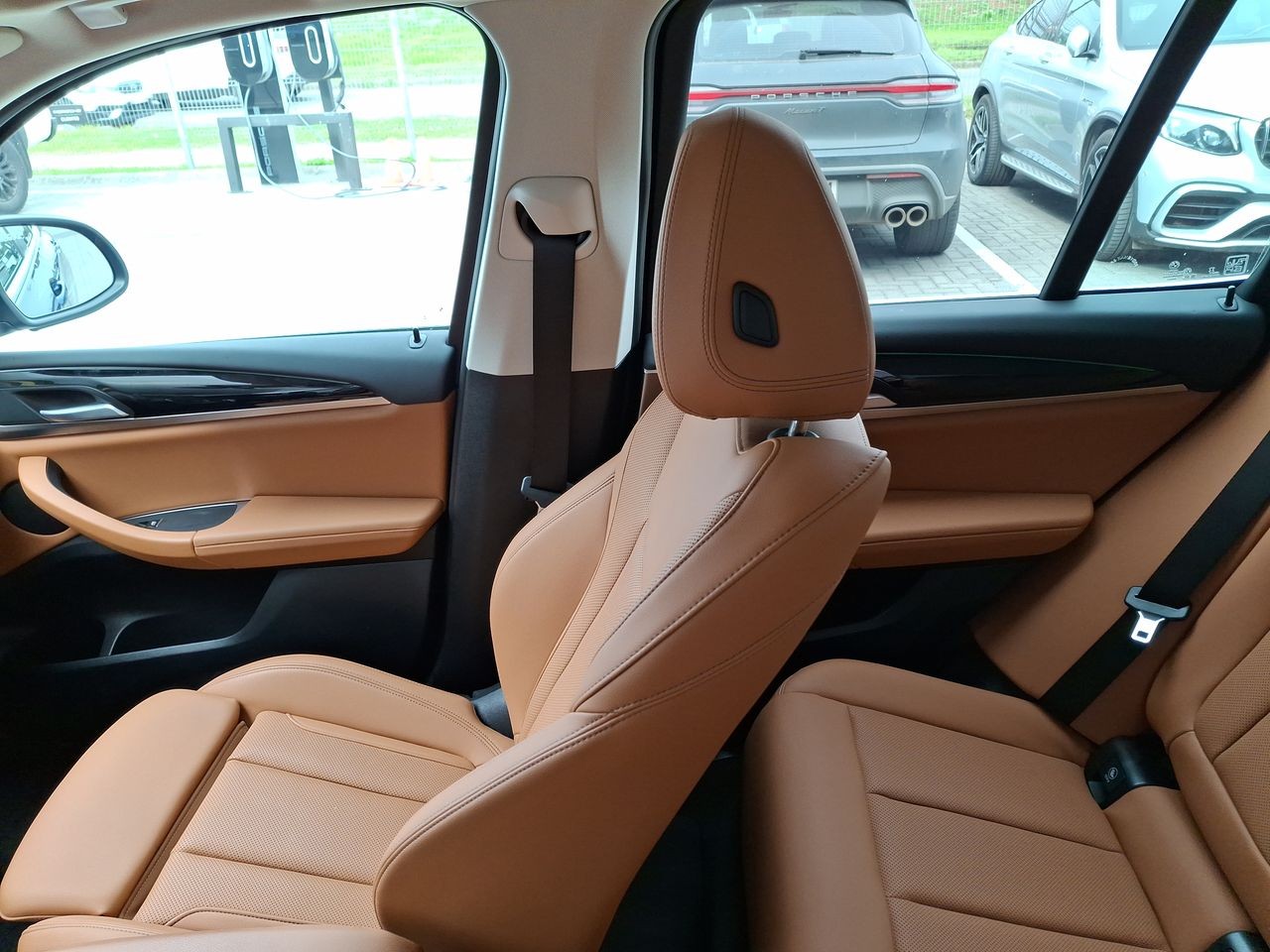 BMW - 3