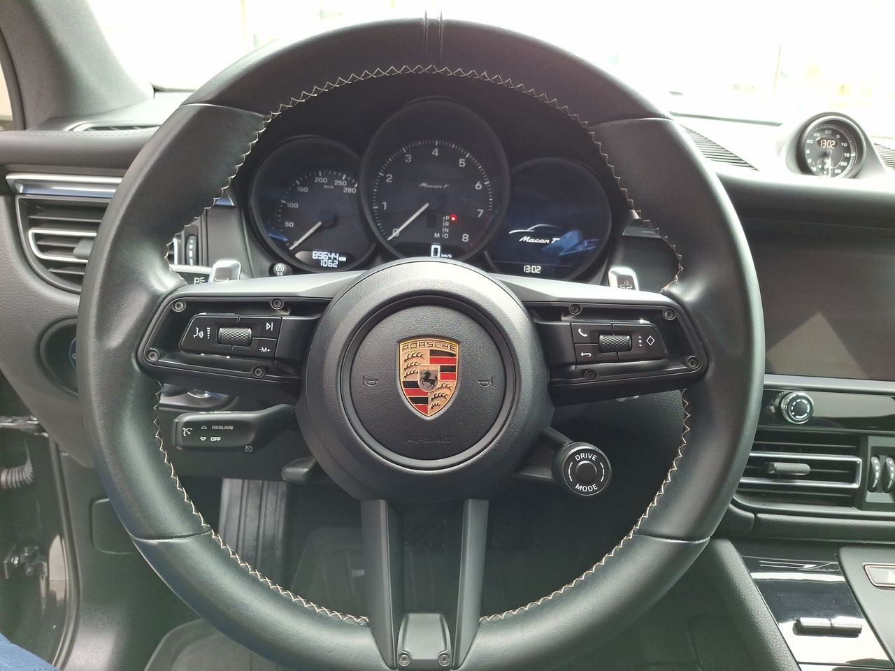 PORSCHE - 11