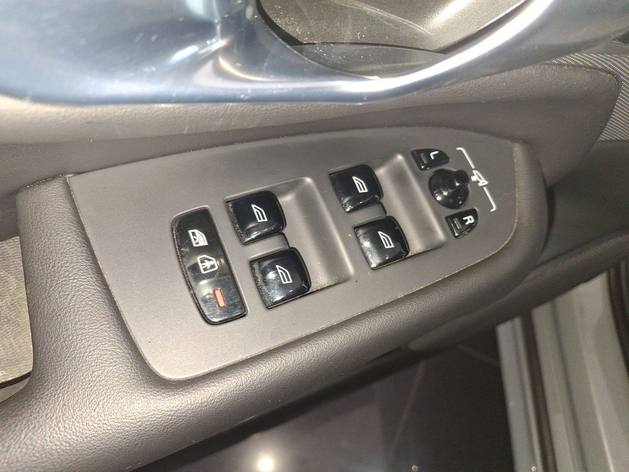 VOLVO - 13