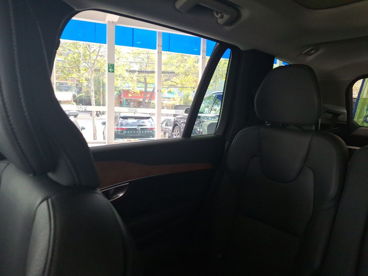 VOLVO - 4