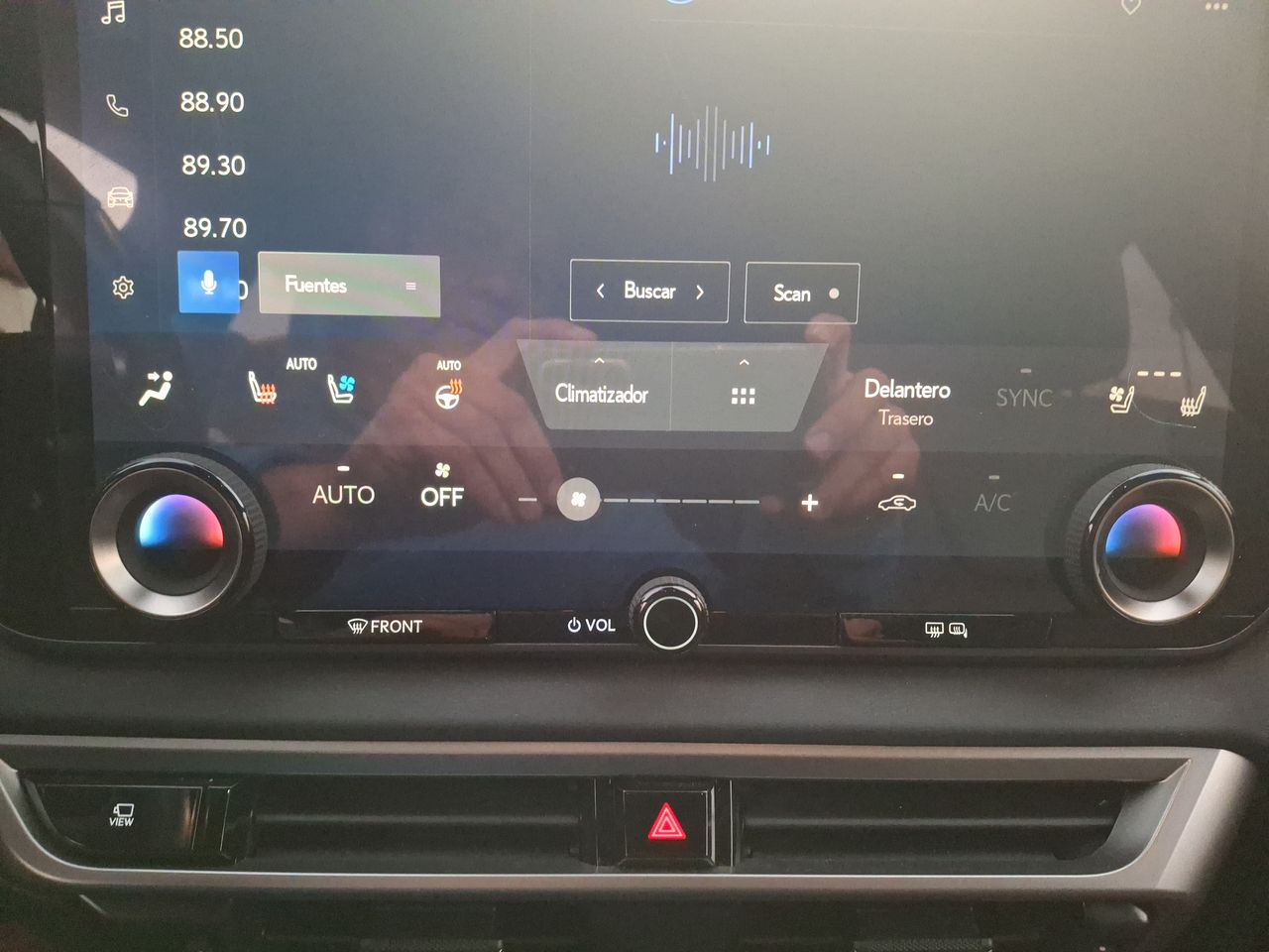 LEXUS - 20