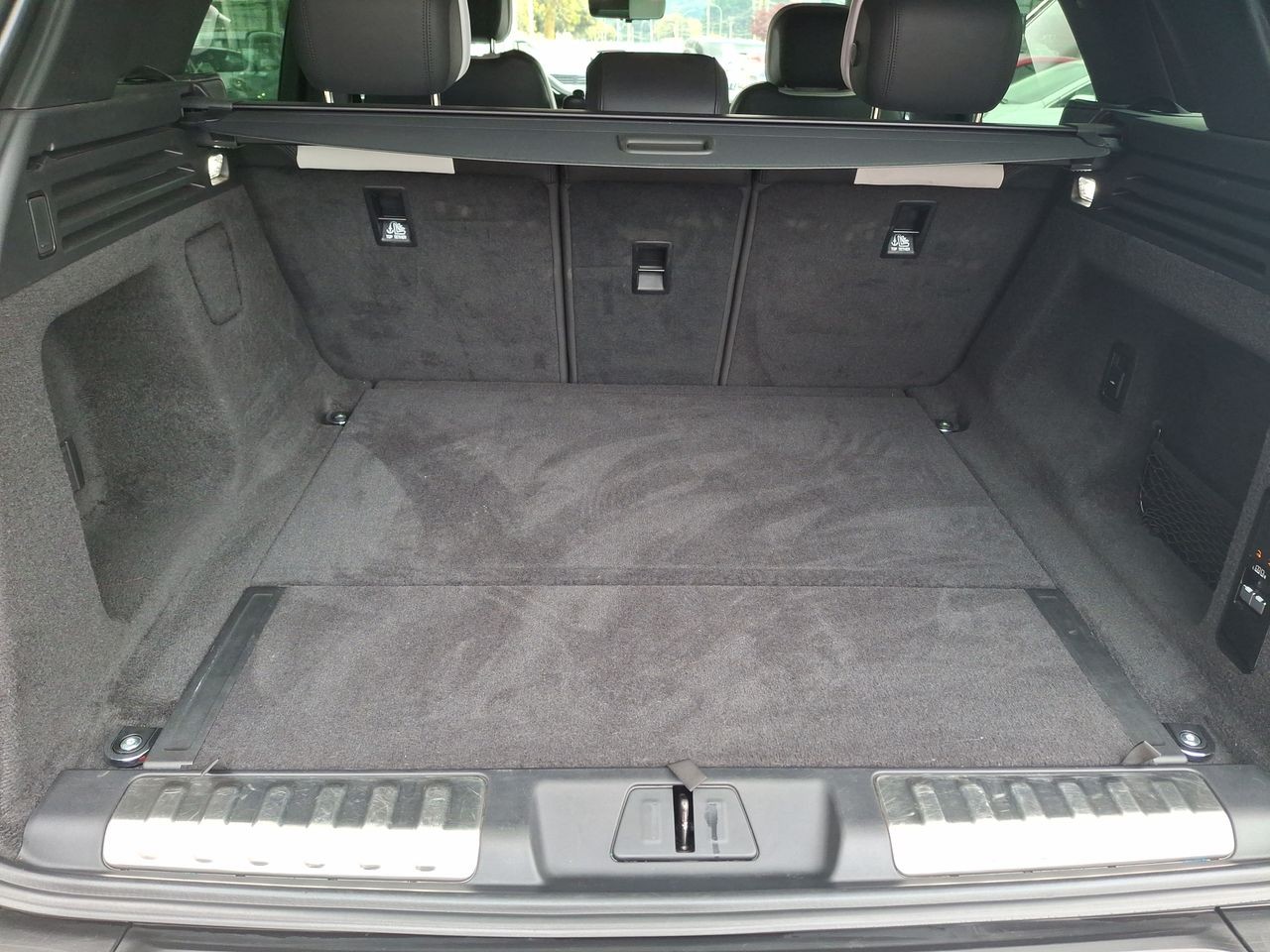 LAND ROVER - 8