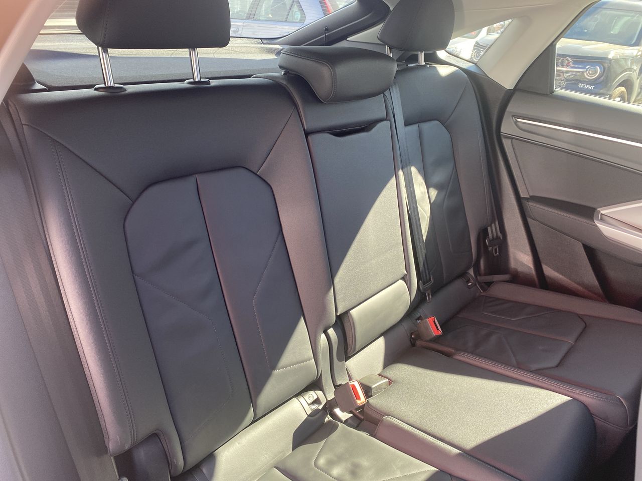 AUDI - 25