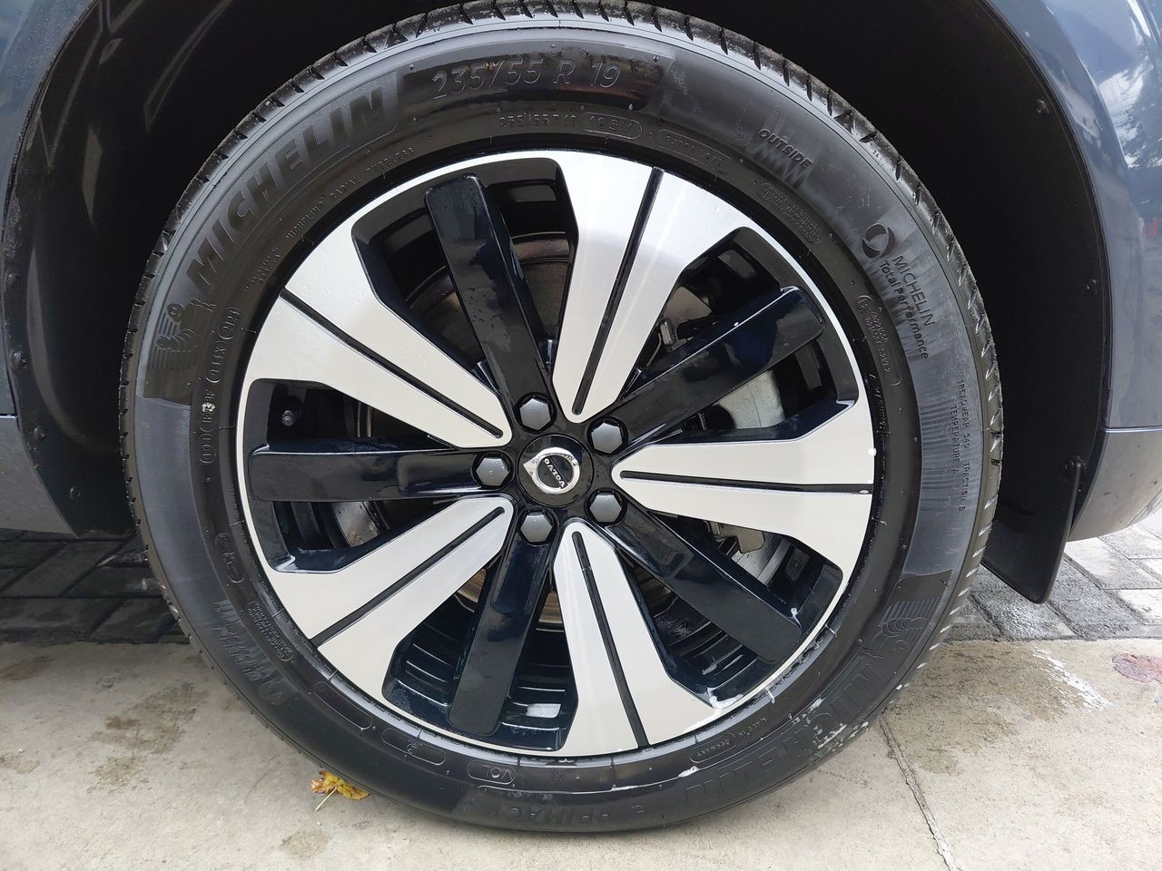 VOLVO - 7